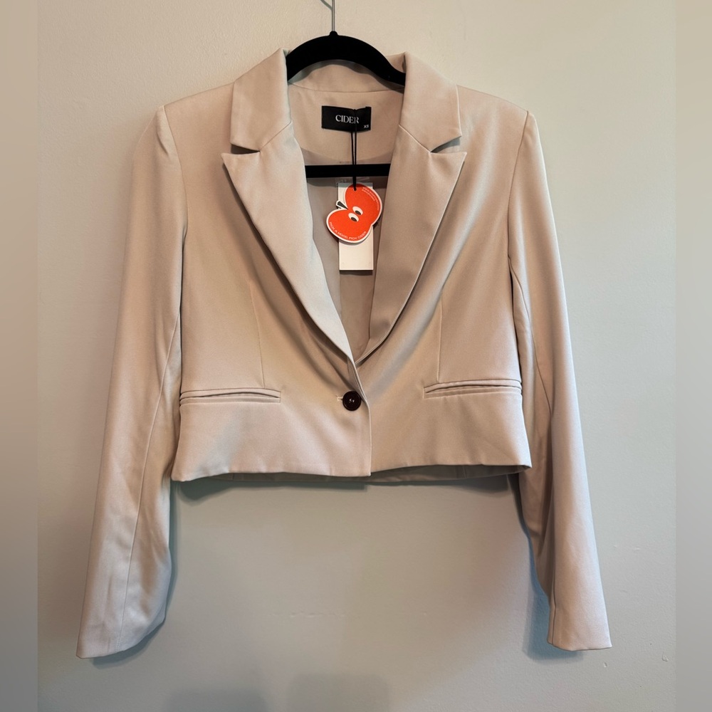 Cider Cropped‎ Jacket - Picture 2 of 5